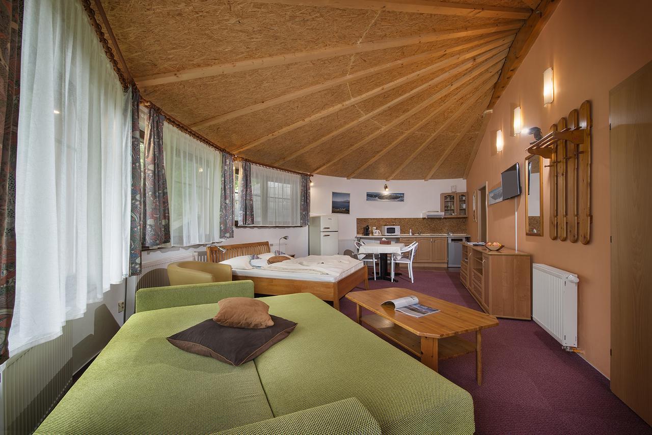 Apartmany Jasna เดมานอฟสกา โดลินา ภายนอก รูปภาพ