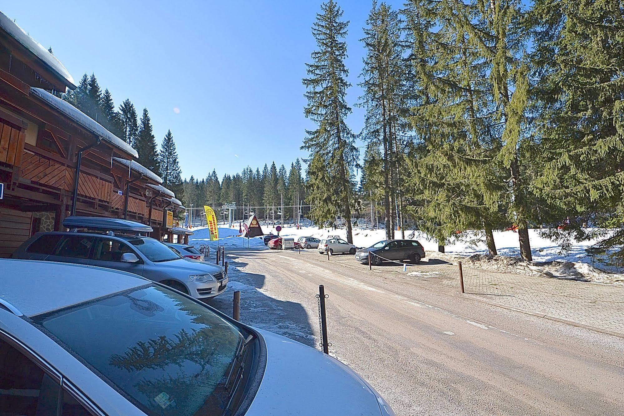 Apartmany Jasna เดมานอฟสกา โดลินา ภายนอก รูปภาพ